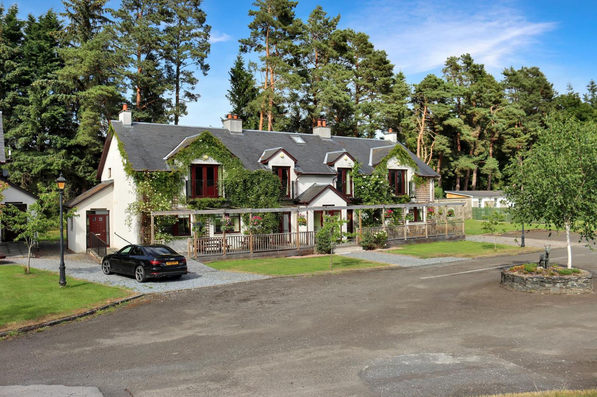Lodges By Atholl Palace بيتلوكري المظهر الخارجي الصورة